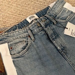 SOLD -  Zara Ankle Jeans with White Stripe